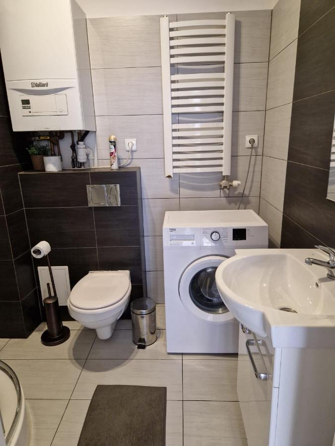 Apartament Przybudowka Lägenhet Katowice Exteriör bild